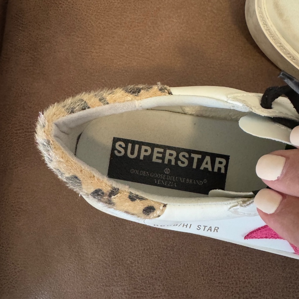 Golden goose - Picture 2 of 3